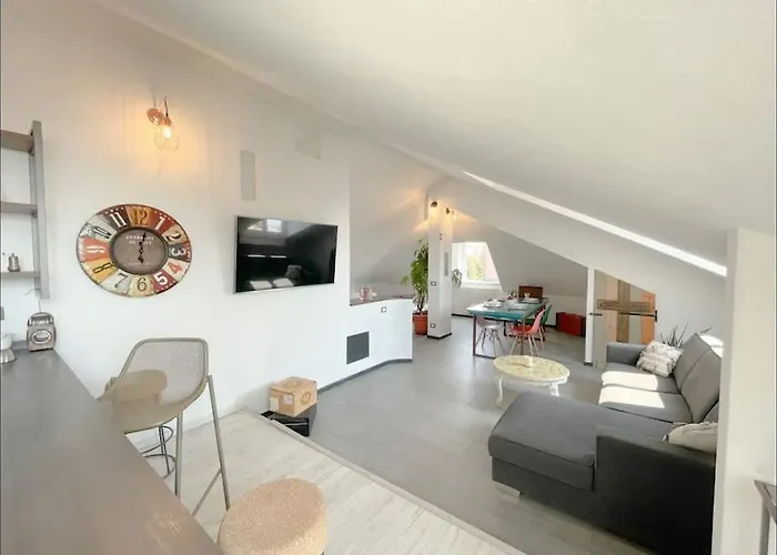 Apartmán Mansarda Vista Mare A Zinola Savona